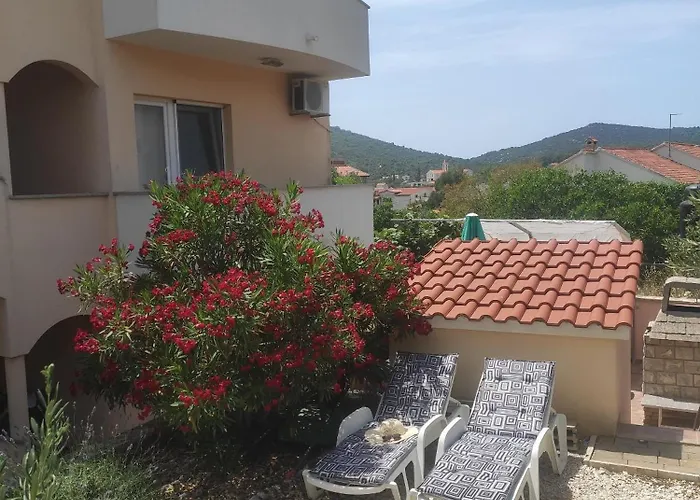 8660d * Vinišće