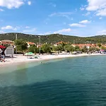 Apartamento 8660d Vinišće