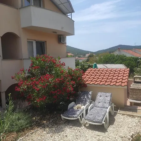 8660d * Vinišće